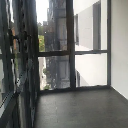 Viveiro, Terraza Grande, 2 2 Banos, Piscinas, Parking, Tenis, Club Social Apartment